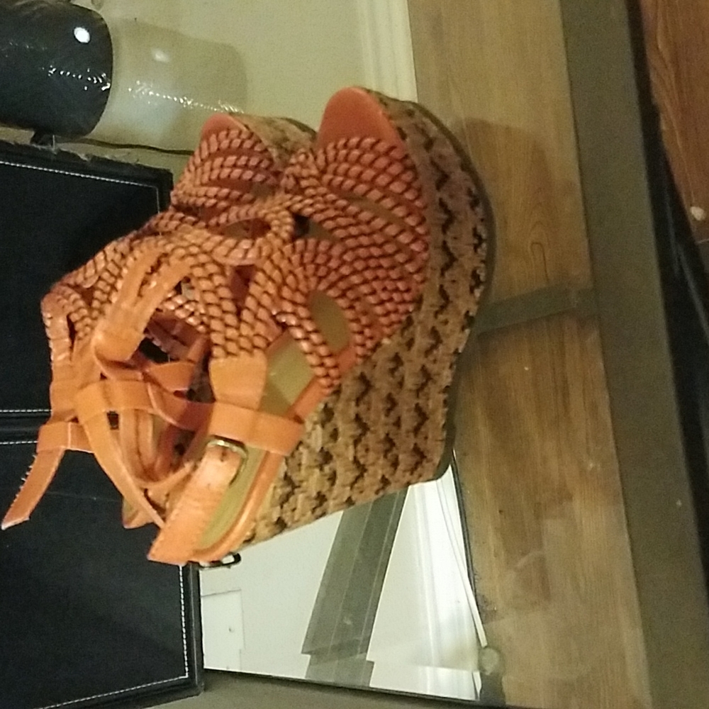 Shoes - Picture 2 of 2